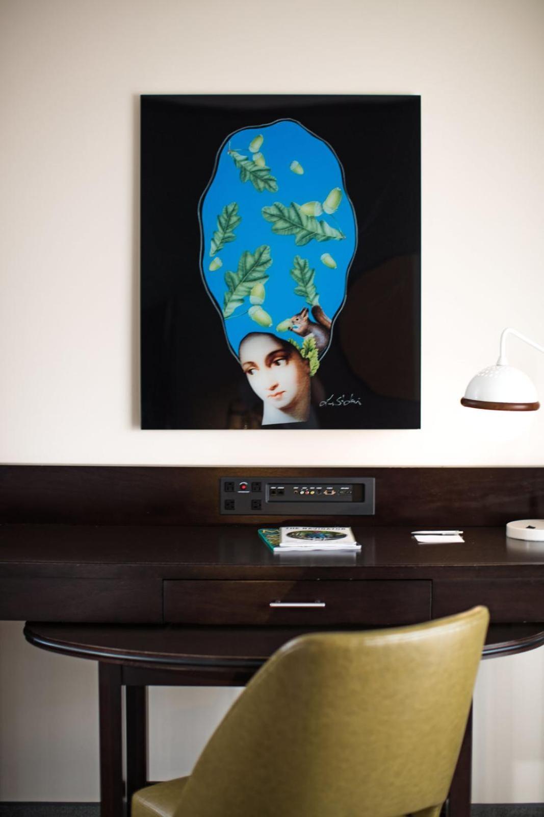 Renaissance Raleigh North Hills Hotel Bagian luar foto