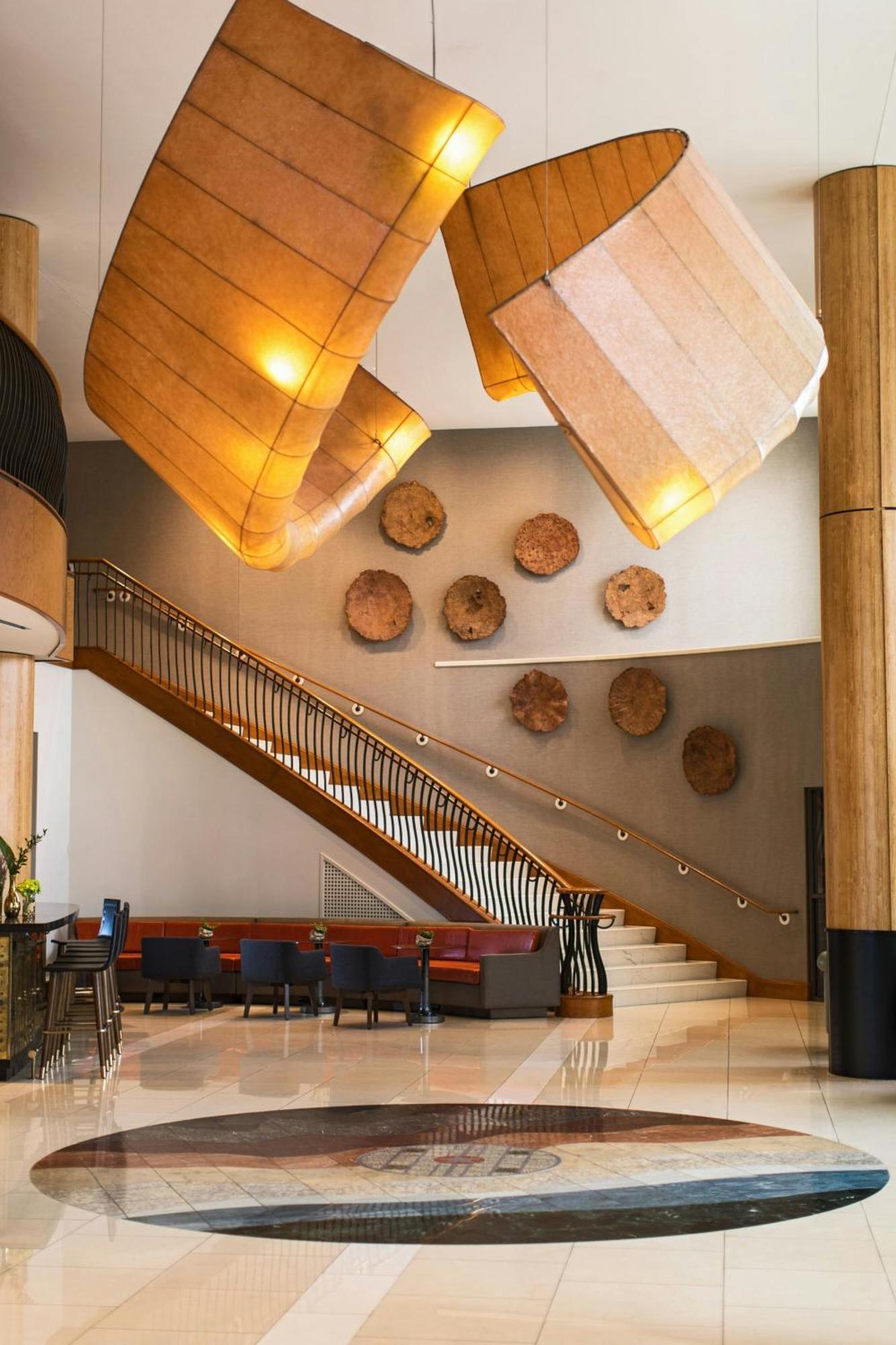 Renaissance Raleigh North Hills Hotel Bagian luar foto