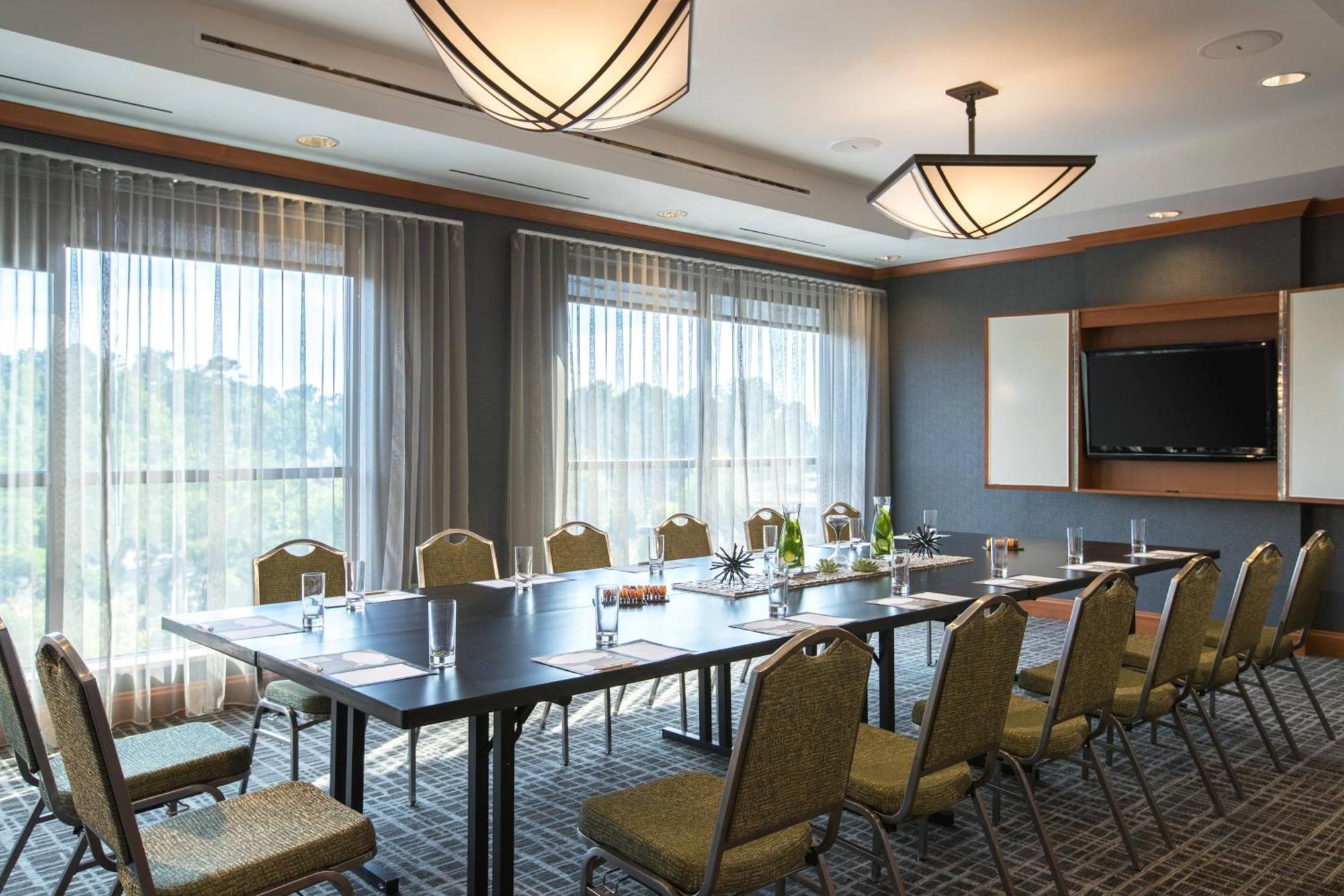 Renaissance Raleigh North Hills Hotel Bagian luar foto
