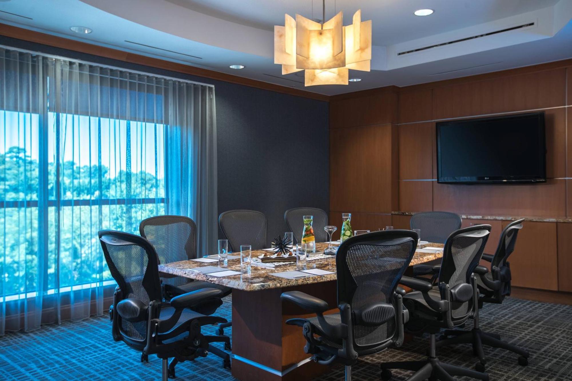 Renaissance Raleigh North Hills Hotel Bagian luar foto