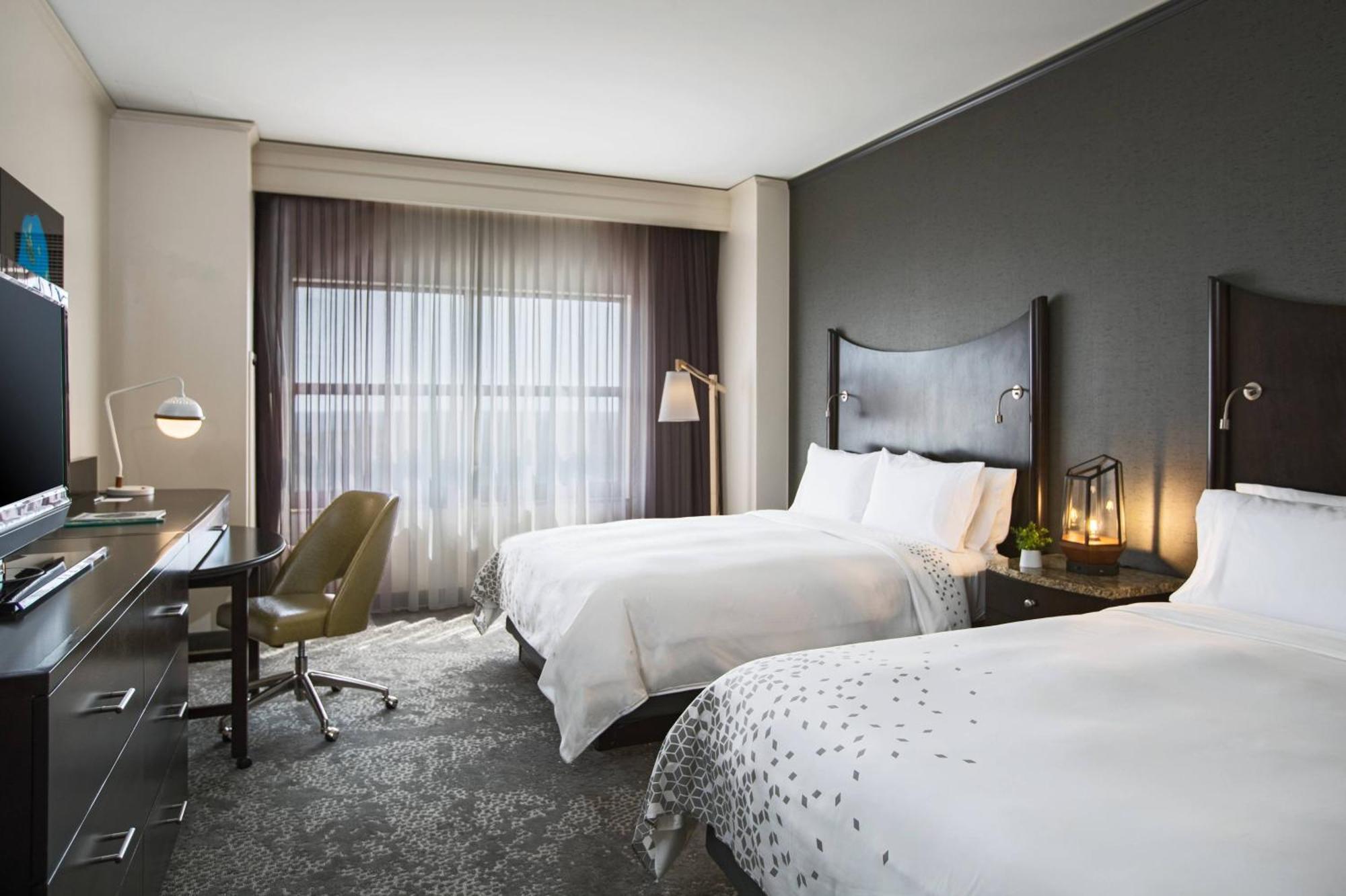 Renaissance Raleigh North Hills Hotel Bagian luar foto